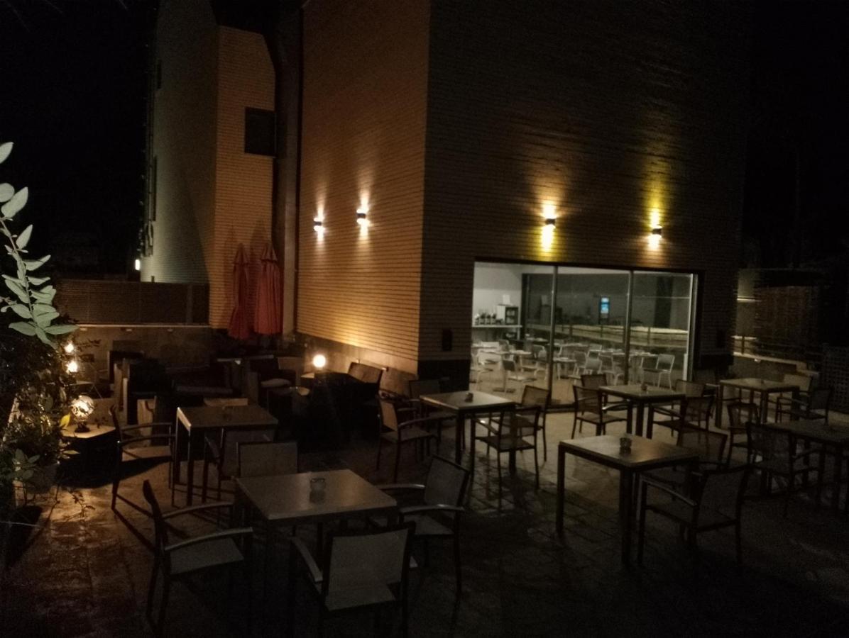 H La Cabana 포주엘로데알라르콘 외부 사진
